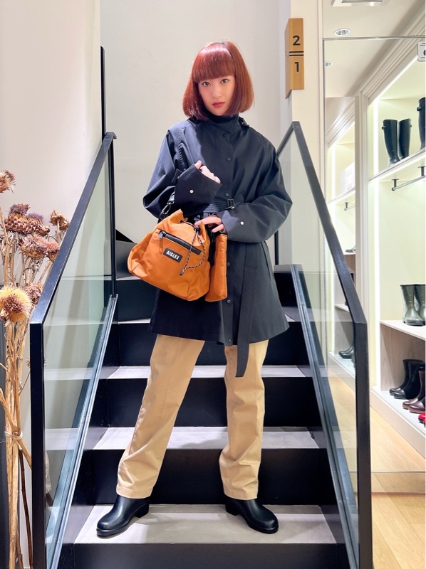 AIGLE ブラック長靴 レザー装飾付き zzfnb66-a.jpg
