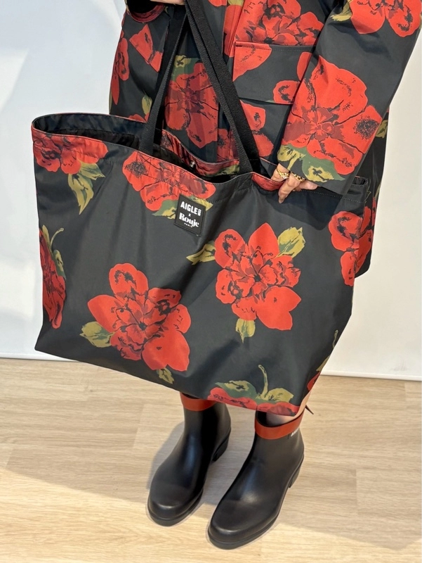 MARK&LONA × PIERRE HERMÉ PARIS コラボ　バッグ MAISON KAYSERコラボ】刺繍ロゴトートバッグ （トートバッグ）｜ANY